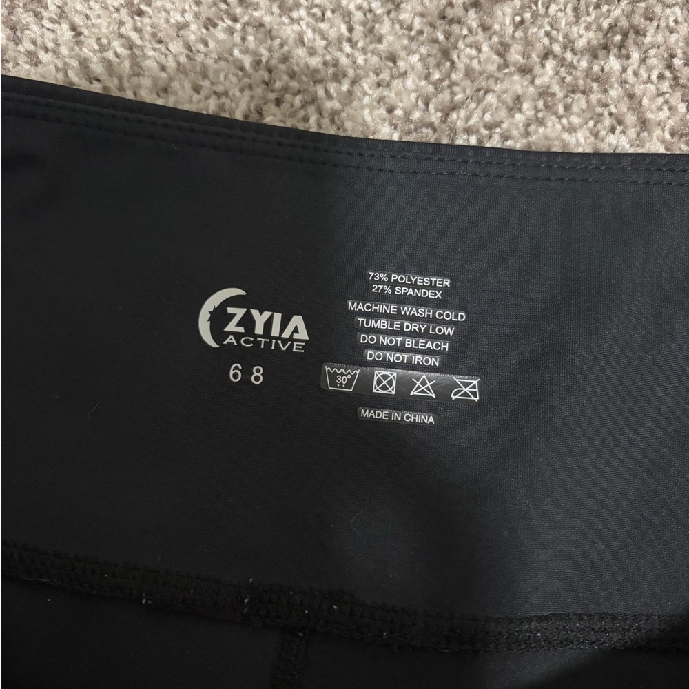 ZYIA Black Venom Leggings - Picture 6 of 6
